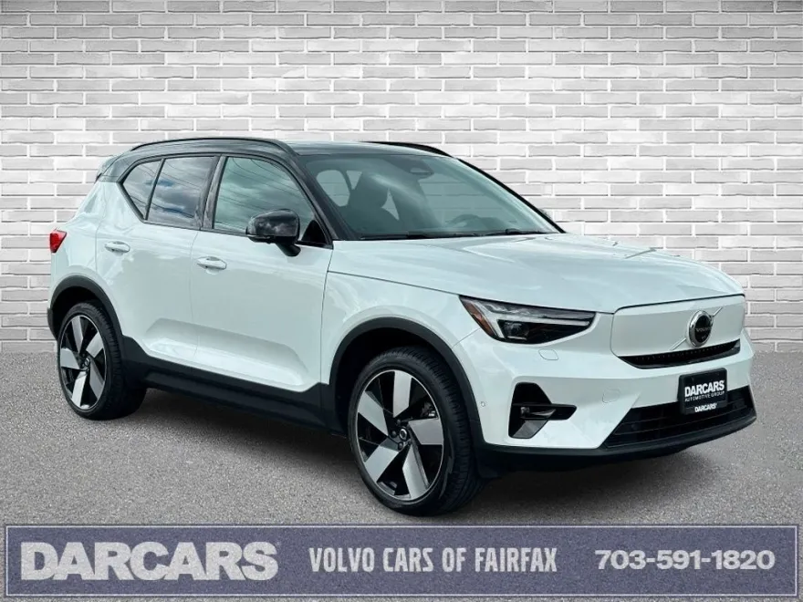 2023 Volvo XC40 Recharge Ultimate photo 1