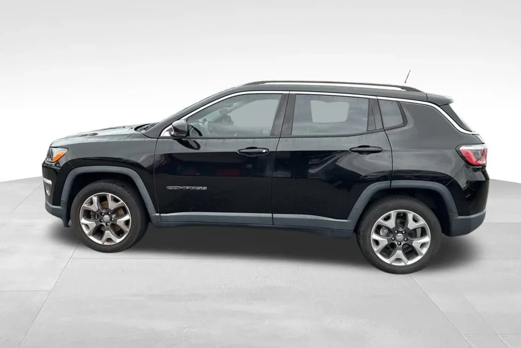 2018 Jeep Compass Limited photo 1