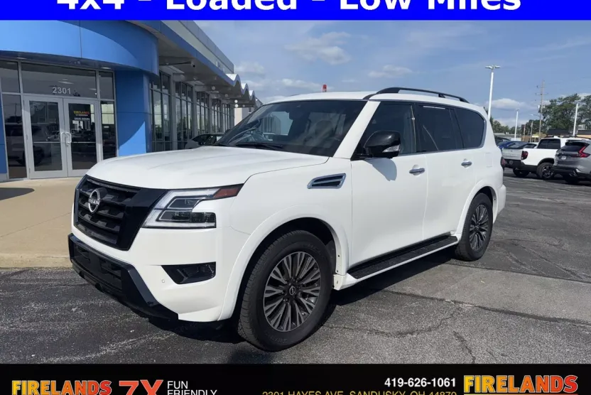 2024 Nissan Armada SL photo 1