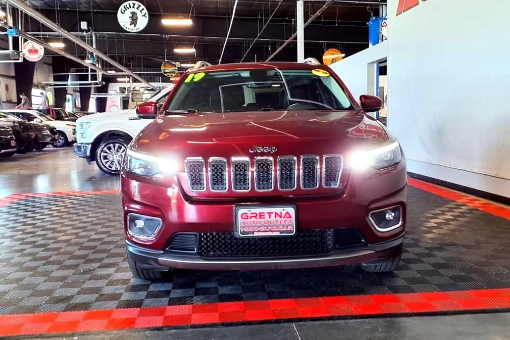 2019 Jeep Cherokee Limited photo 1