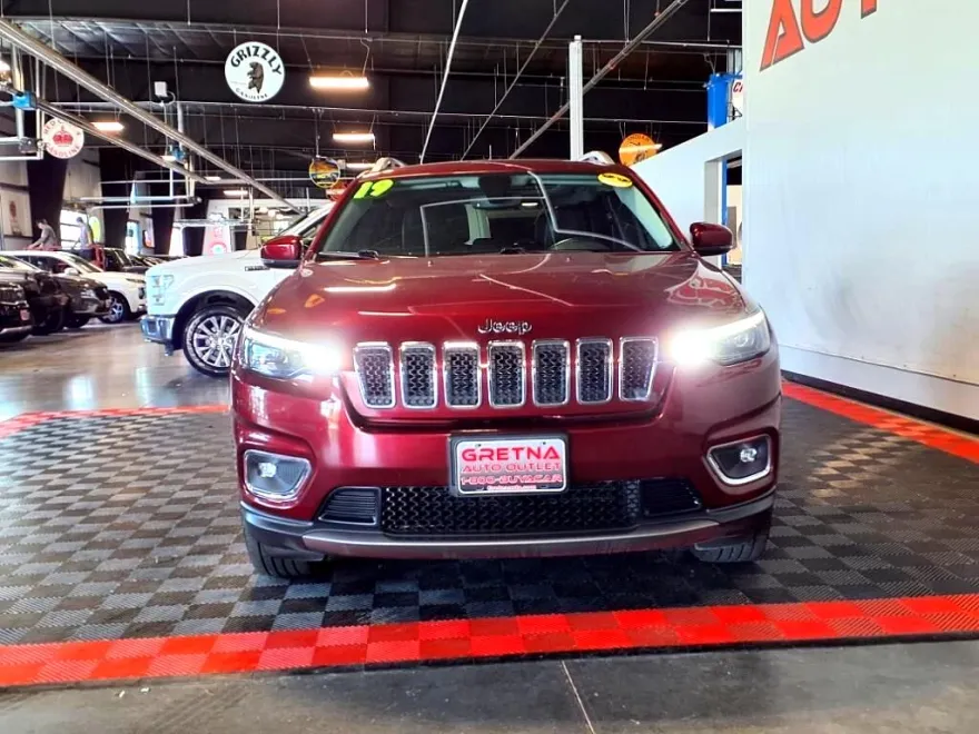 2019 Jeep Cherokee Limited photo 1