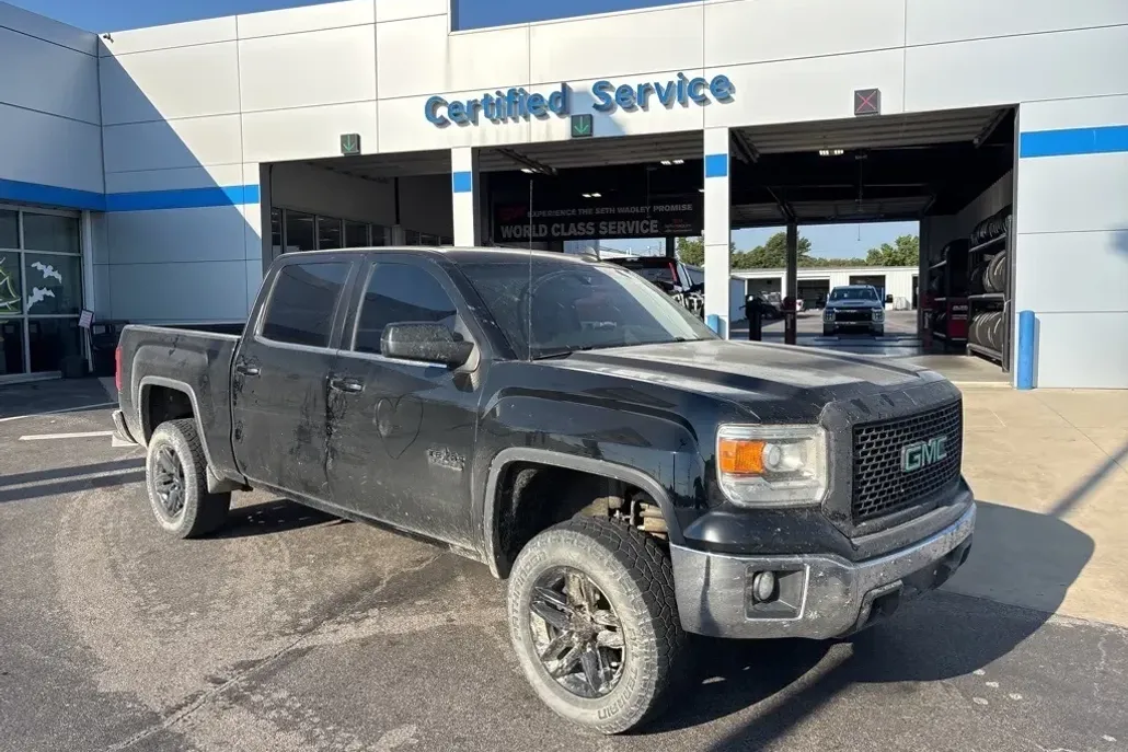 2015 Gmc Sierra 1500 SLE photo 1