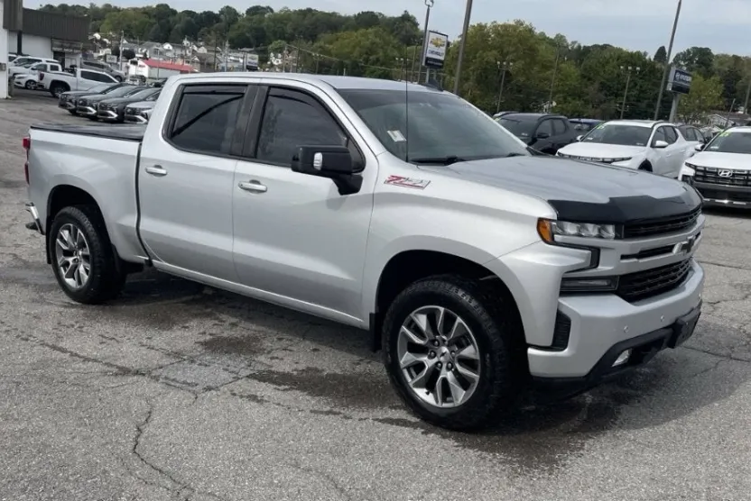 2019 Chevrolet Silverado 1500 RST photo 1