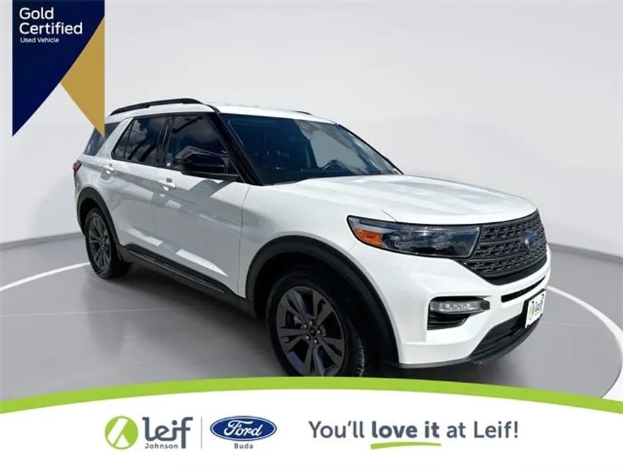 2022 Ford Explorer XLT photo 1