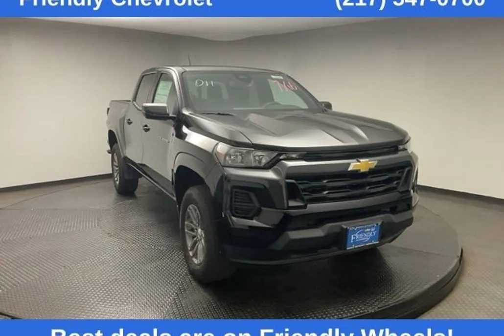 2026 Chevrolet Colorado LT photo 1