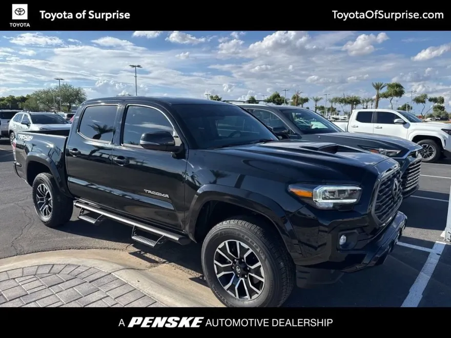 2023 Toyota Tacoma TRD Sport photo 1