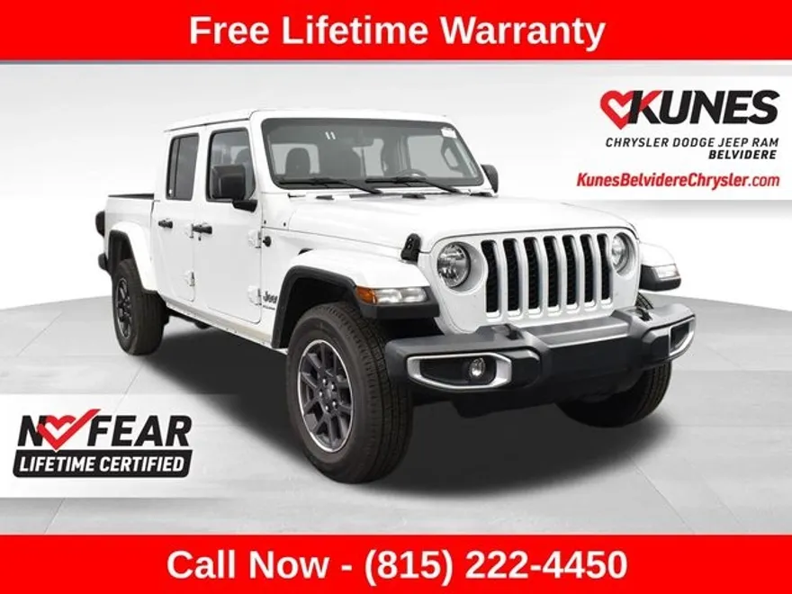 2023 Jeep Gladiator Overland photo 1