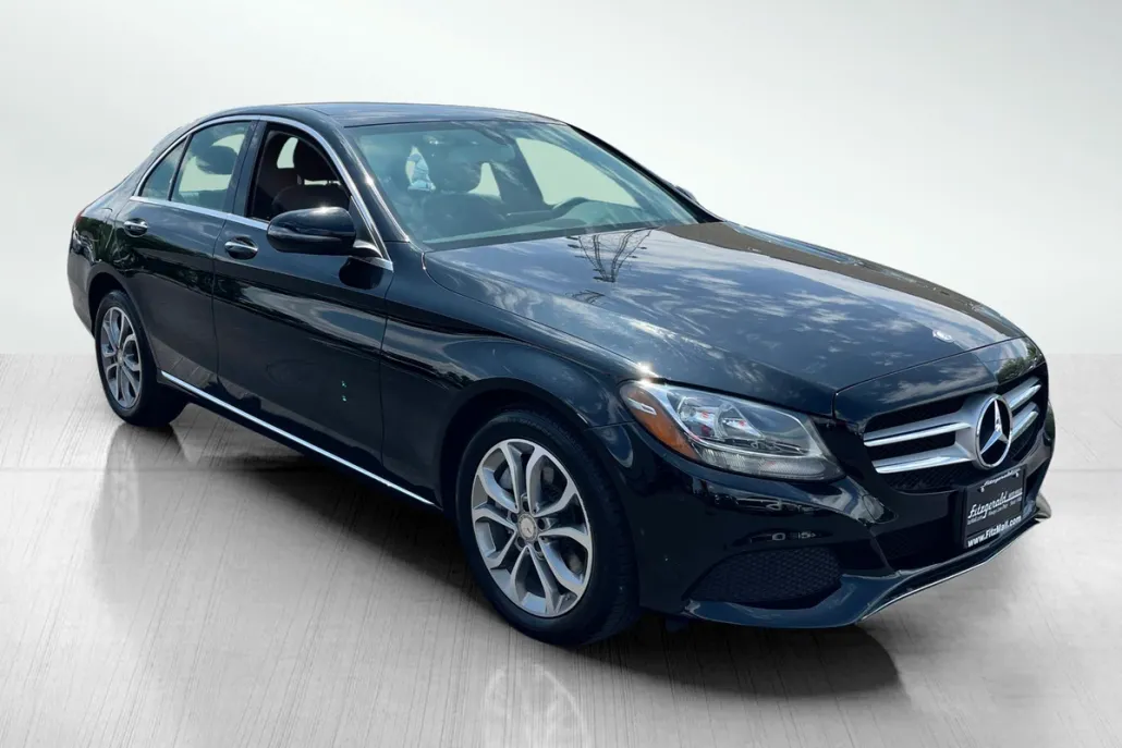 2016 Mercedes Benz C 300 Luxury 4MATIC photo 1