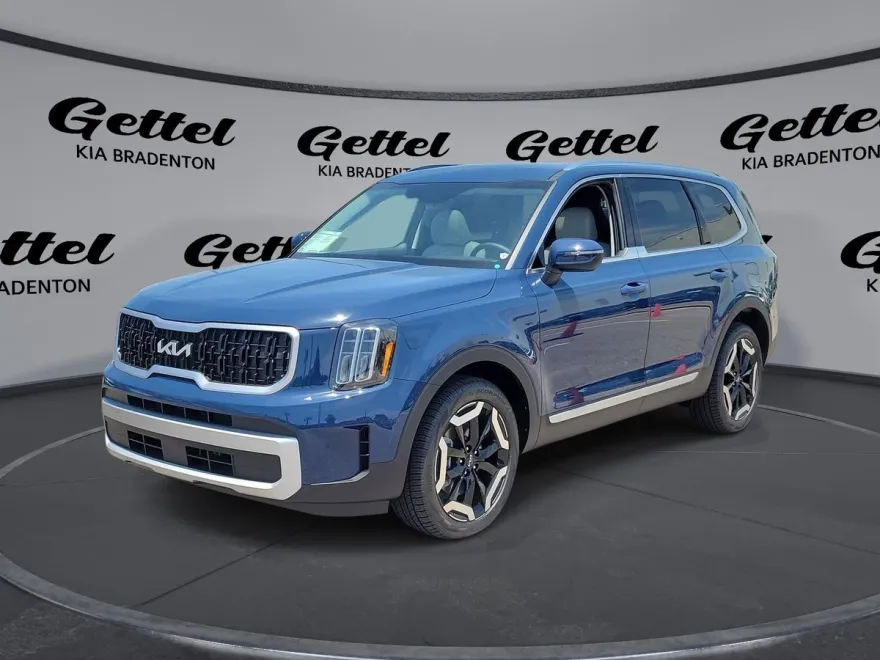 2025 Kia Telluride S photo 1