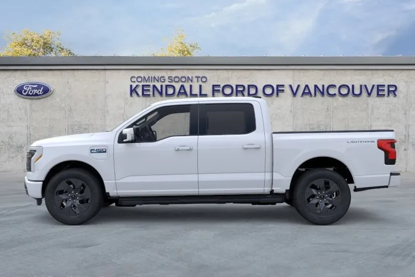 2025 Ford F-150 Lightning Lariat photo 1