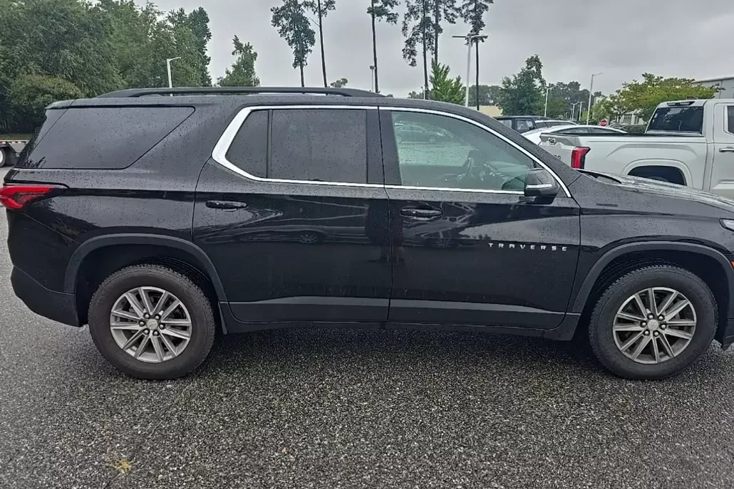 2022 Chevrolet Traverse photo 1