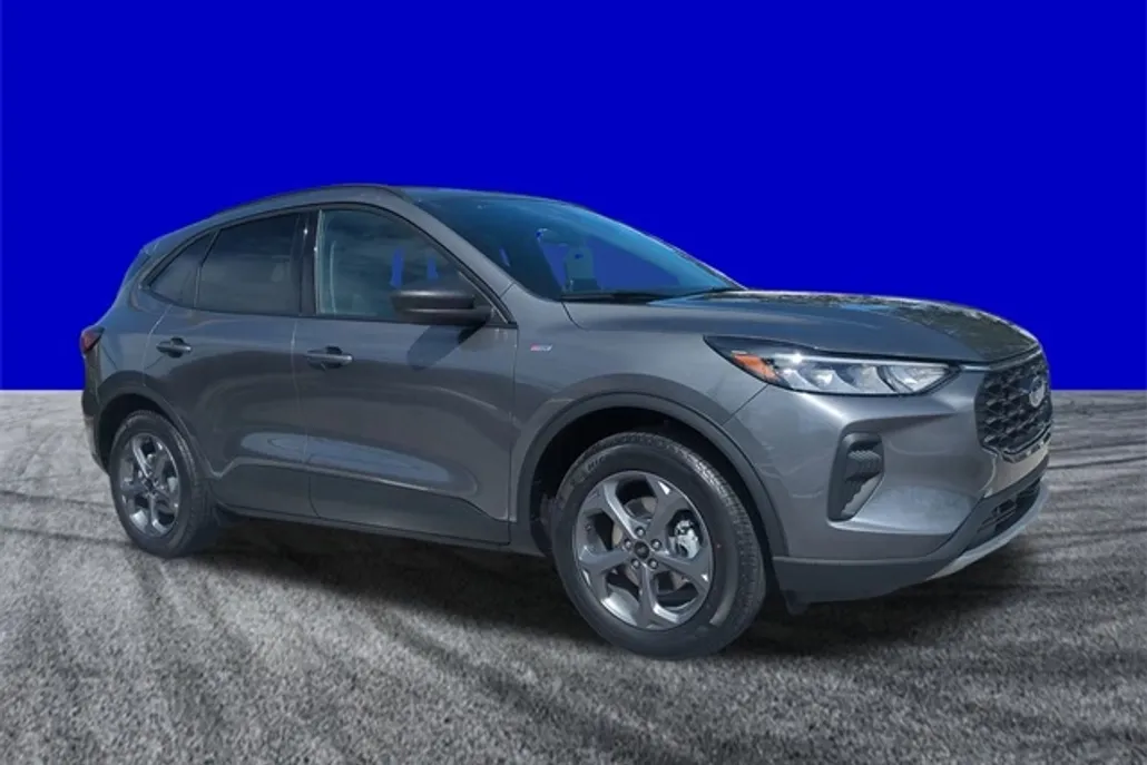 2026 Ford Escape ST-Line photo 1