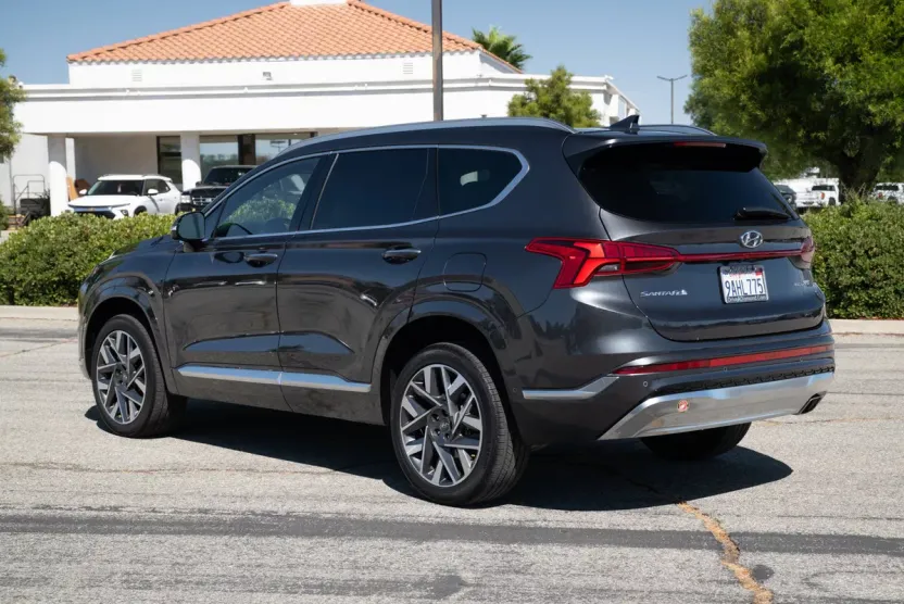 2022 Hyundai Santa Fe Calligraphy photo 1
