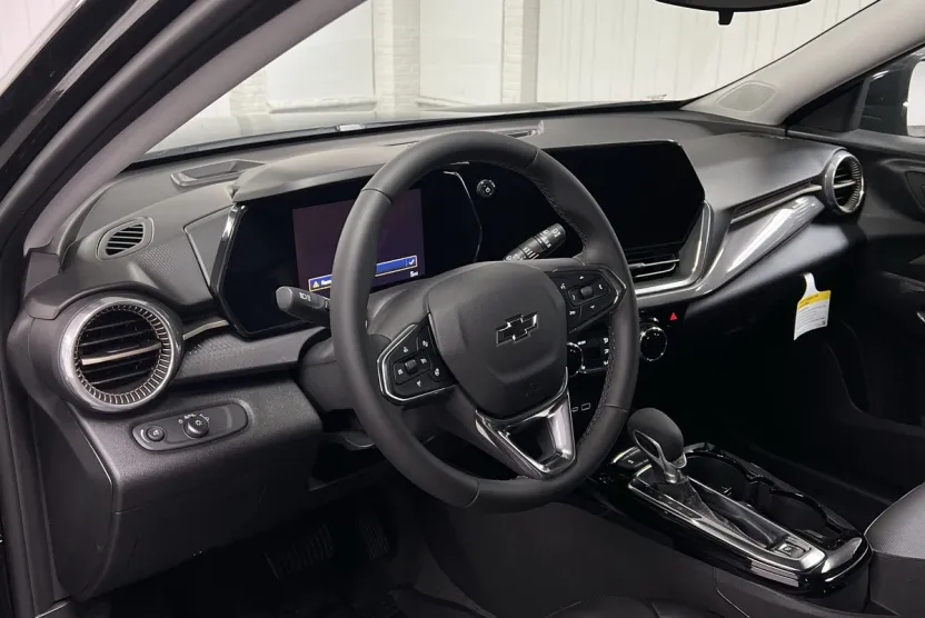2025 Chevrolet Trax ACTIV photo 1