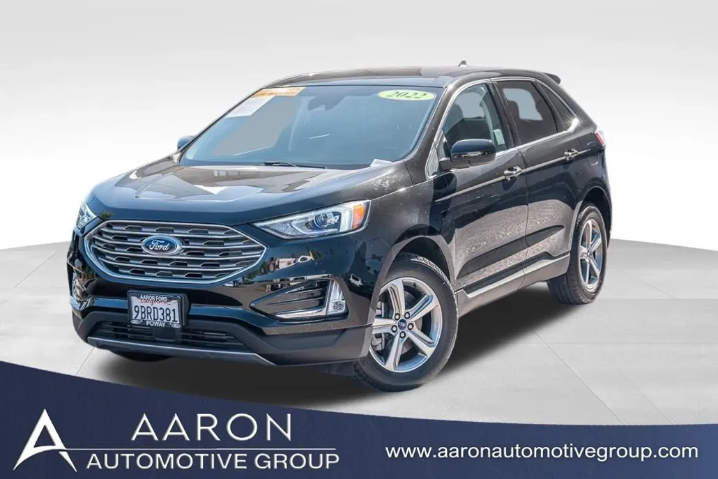 2022 Ford Edge SEL photo 1