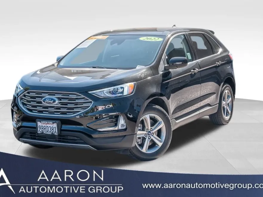 2022 Ford Edge SEL photo 1
