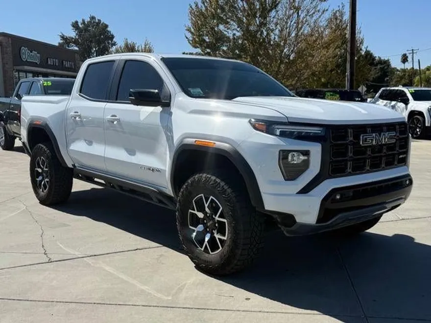2023 Gmc Canyon AT4X photo 1