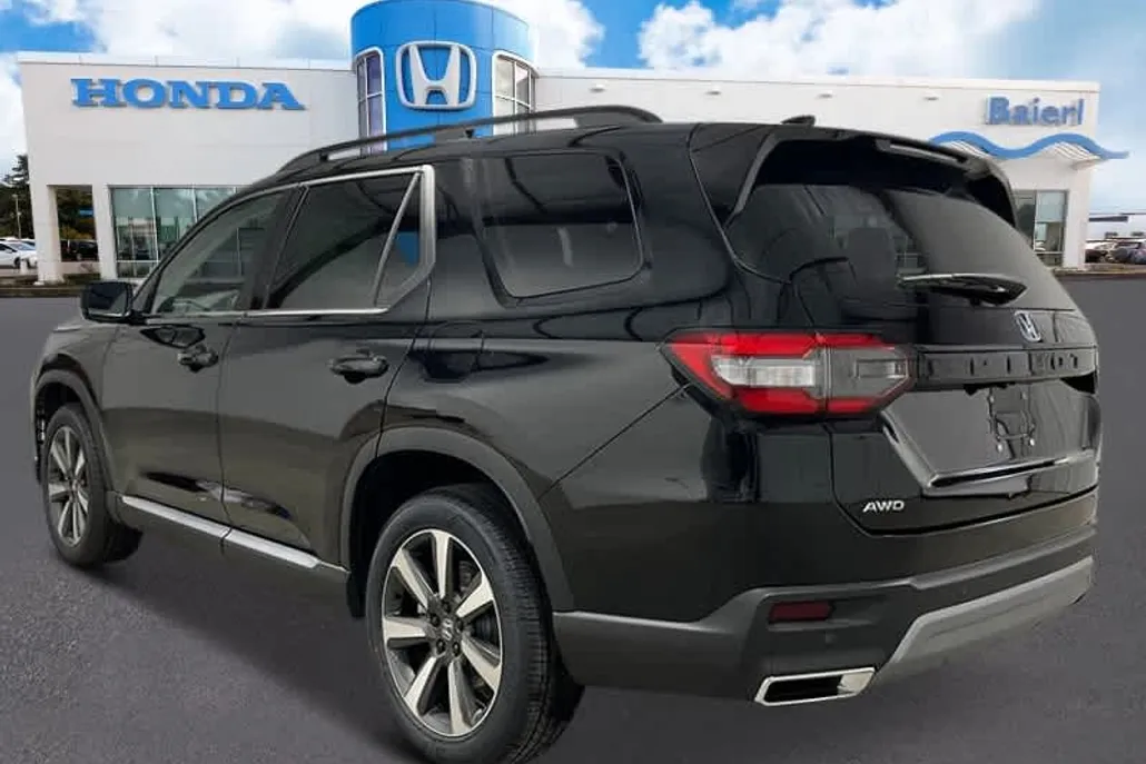 2025 Honda Pilot Elite photo 1