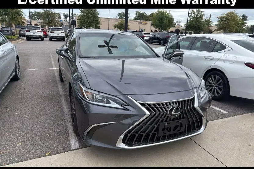 2023 Lexus ES 350 photo 1