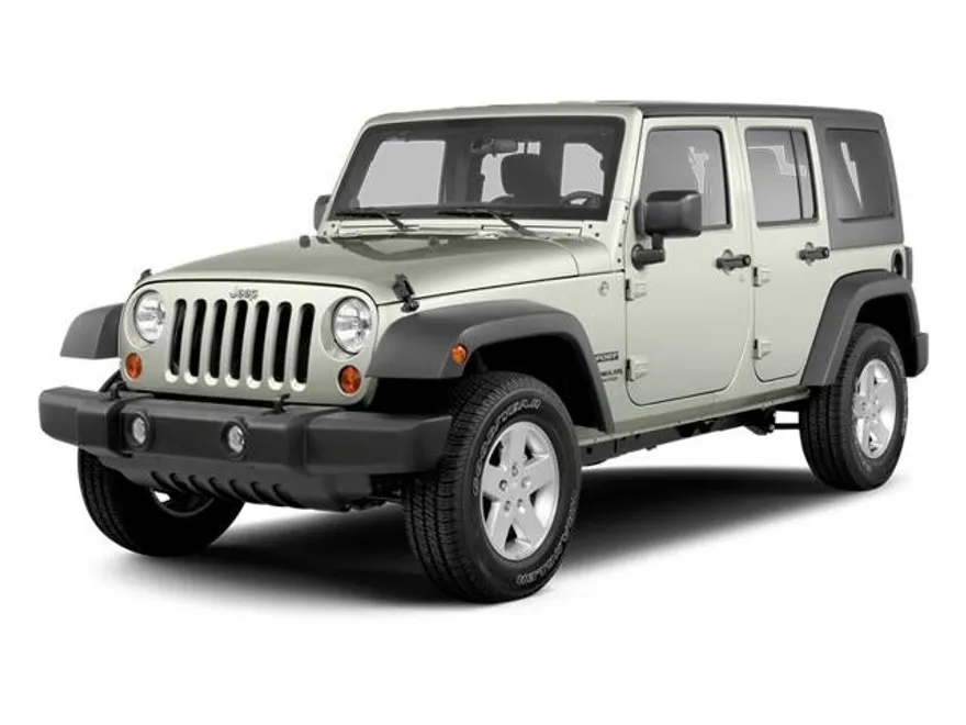 2013 Jeep Wrangler Unlimited Sahara photo 1