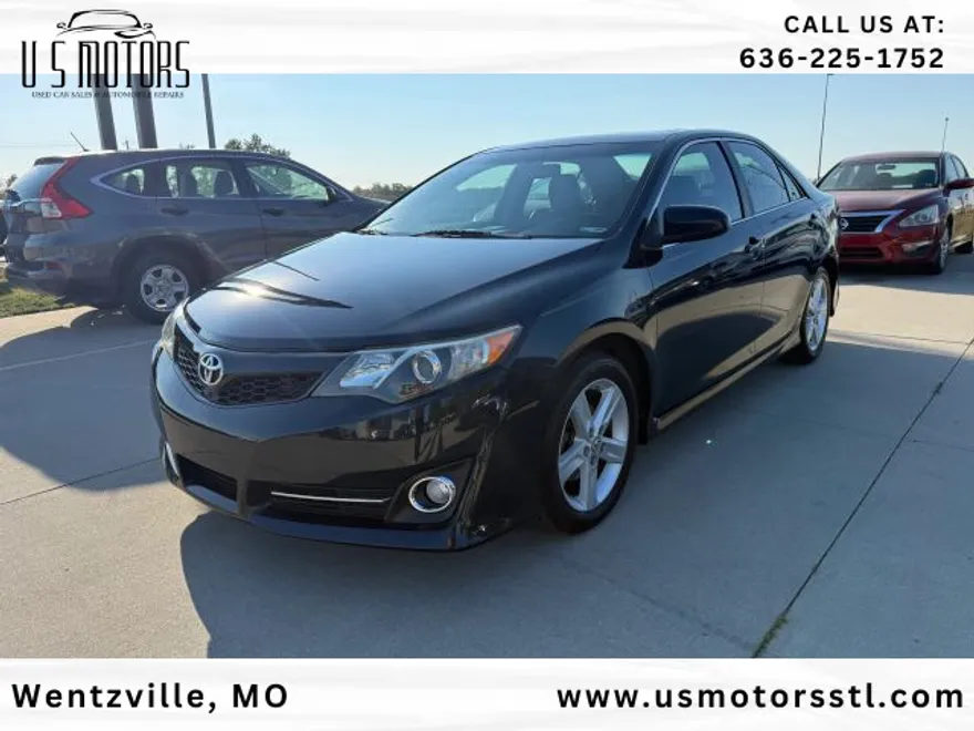 2012 Toyota Camry L photo 1