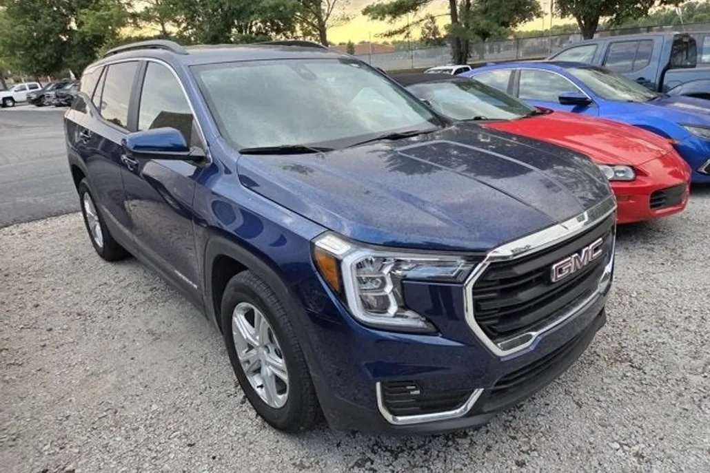2023 Gmc Terrain SLE photo 1