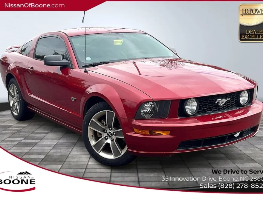 2008 Ford Mustang GT Deluxe photo 1