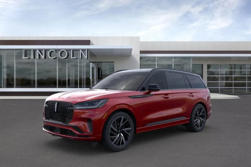 2025 Lincoln Aviator Black Label photo 1