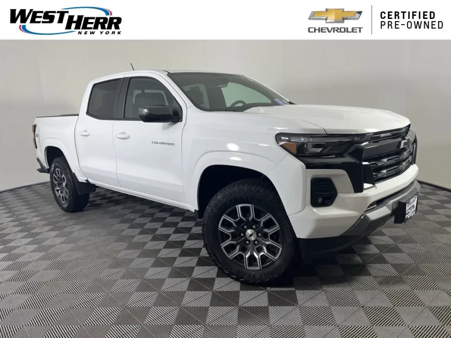 2025 Chevrolet Colorado Z71 photo 1