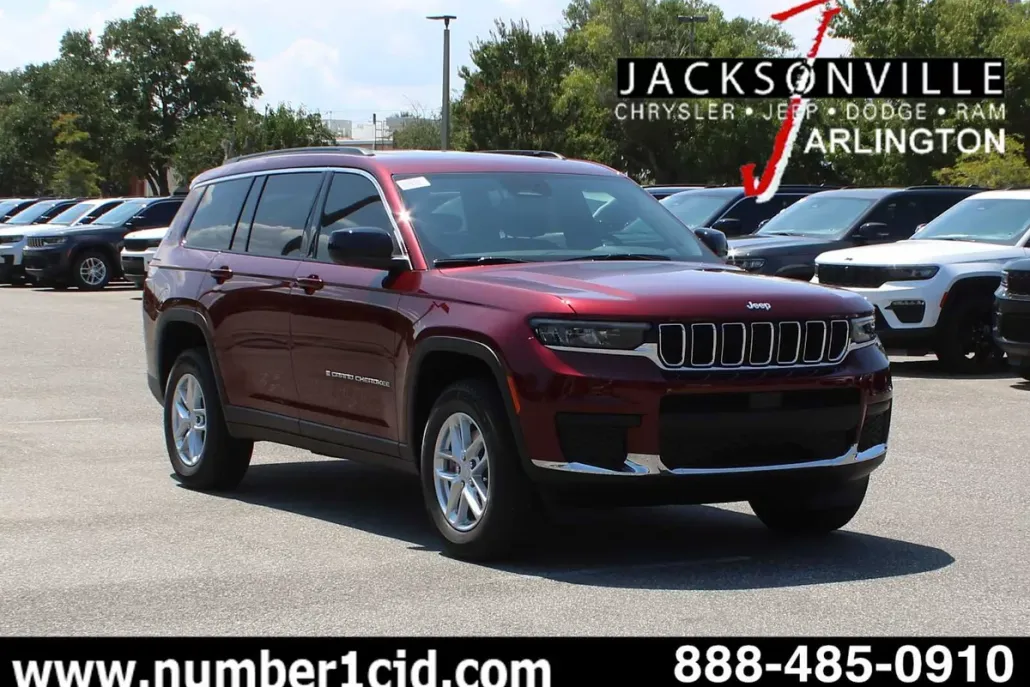 2025 Jeep Grand Cherokee Laredo X photo 1