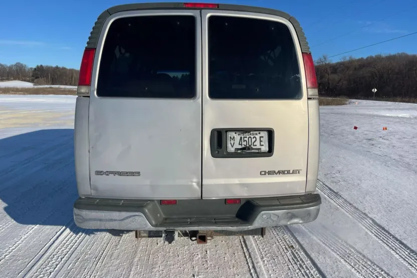 1997 Chevrolet Express 3500 Passenger Van photo 1