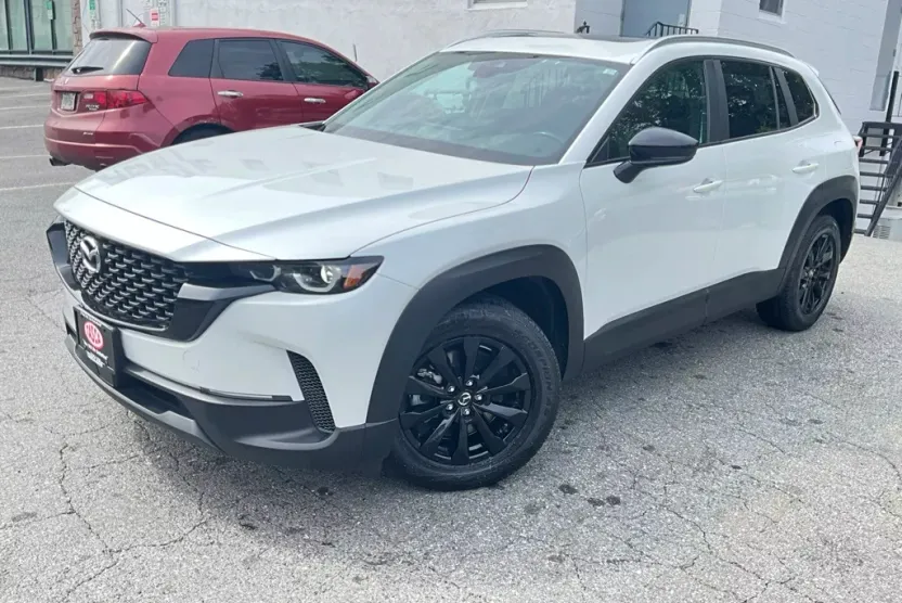 2023 Mazda CX-50 2.5 Preferred Plus photo 1