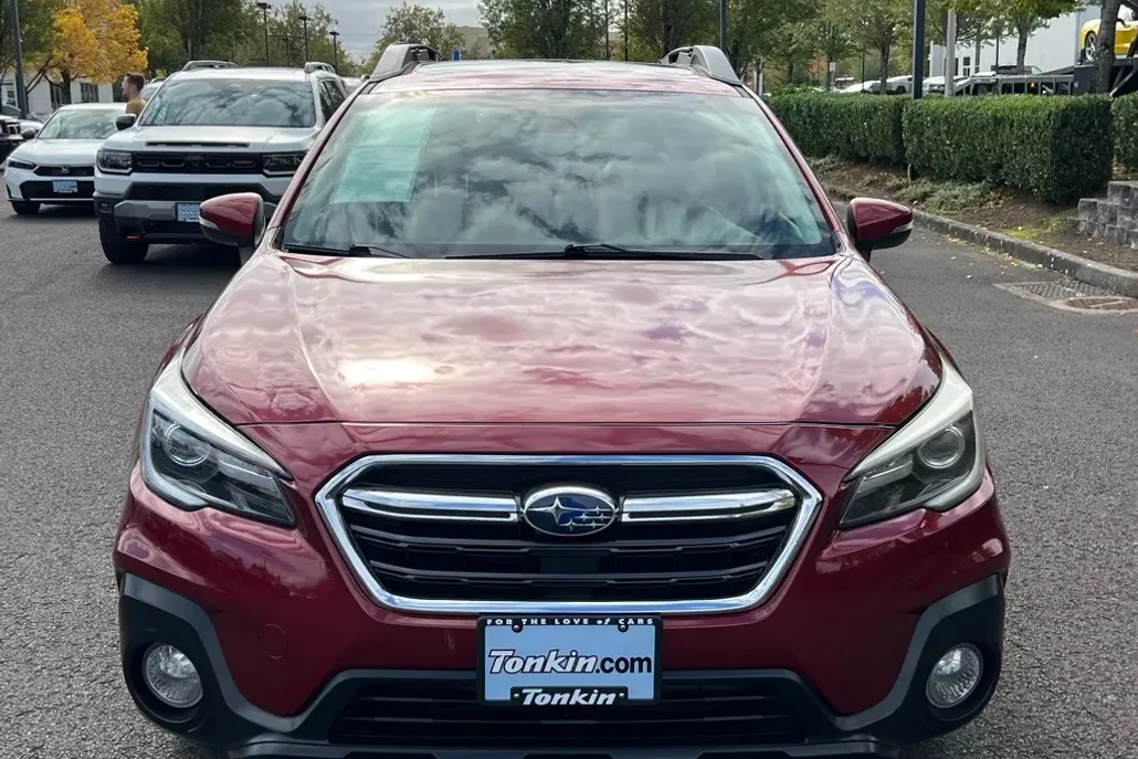 2018 Subaru Outback 3.6R photo 1