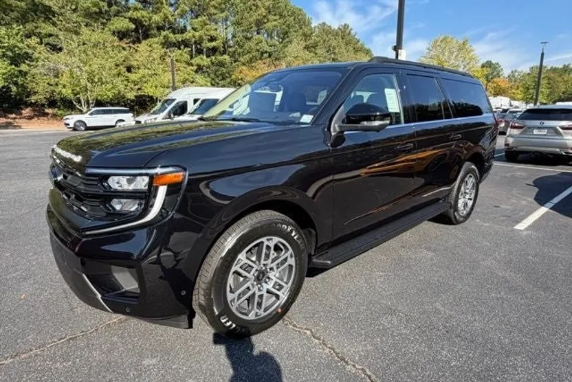 2025 Ford Expedition MAX photo 1