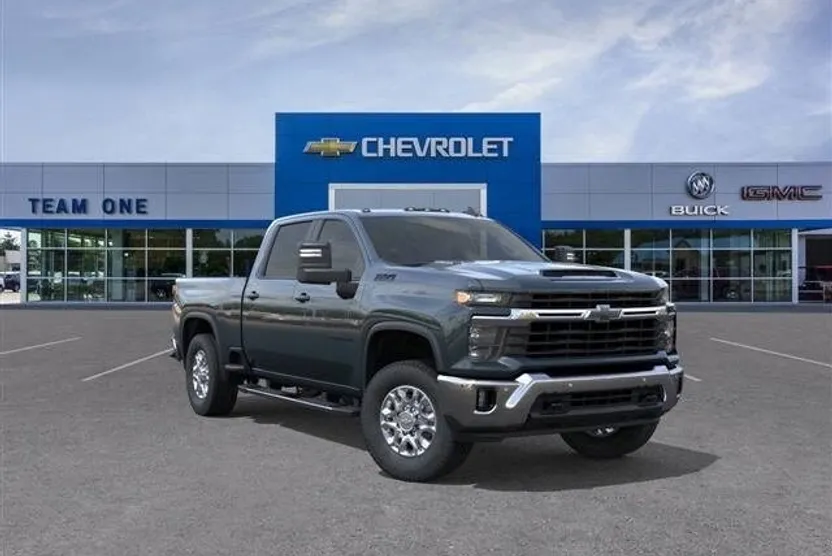 2026 Chevrolet Silverado 2500HD LT photo 1
