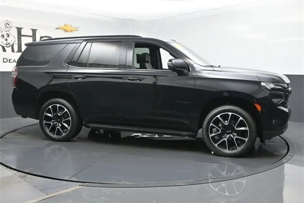 2023 Chevrolet Tahoe RST photo 1