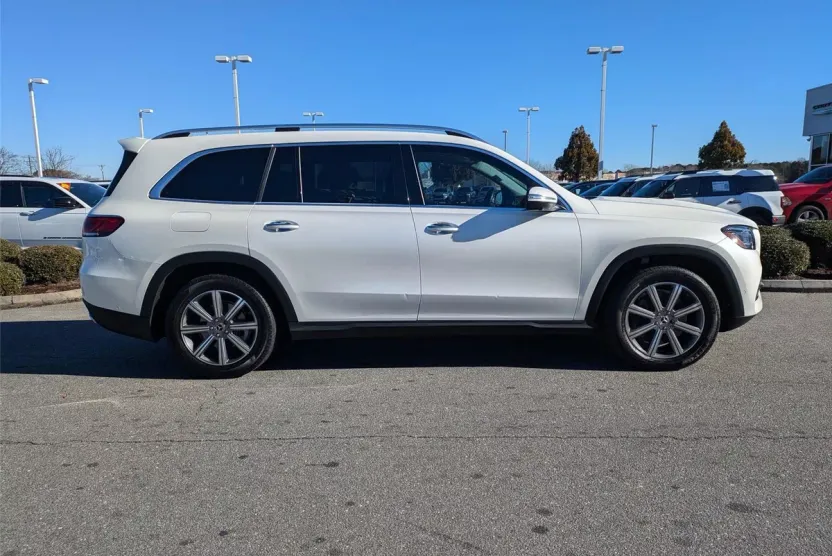 2023 Mercedes Benz GLS 450 4MATIC photo 1