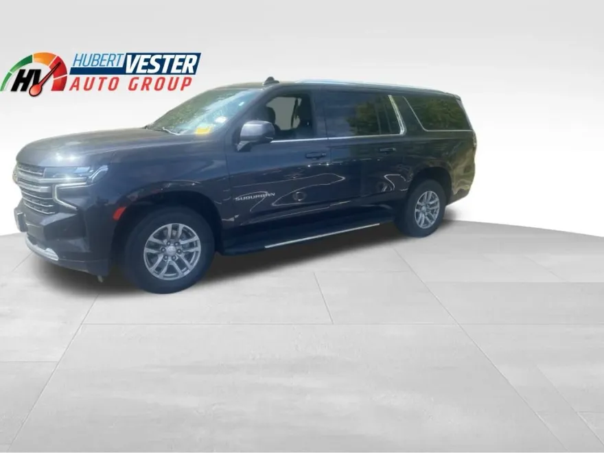 2023 Chevrolet Suburban LT photo 1