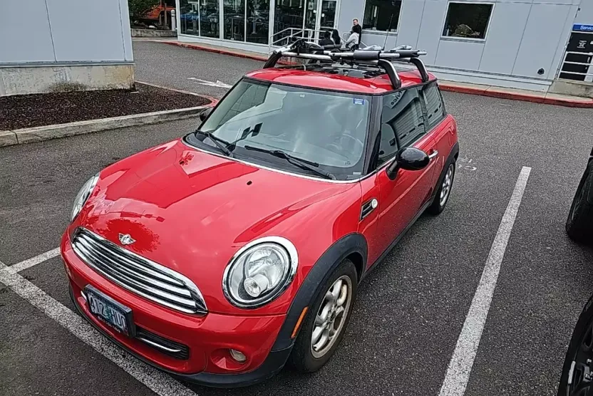 2012 Mini Cooper Base photo 1