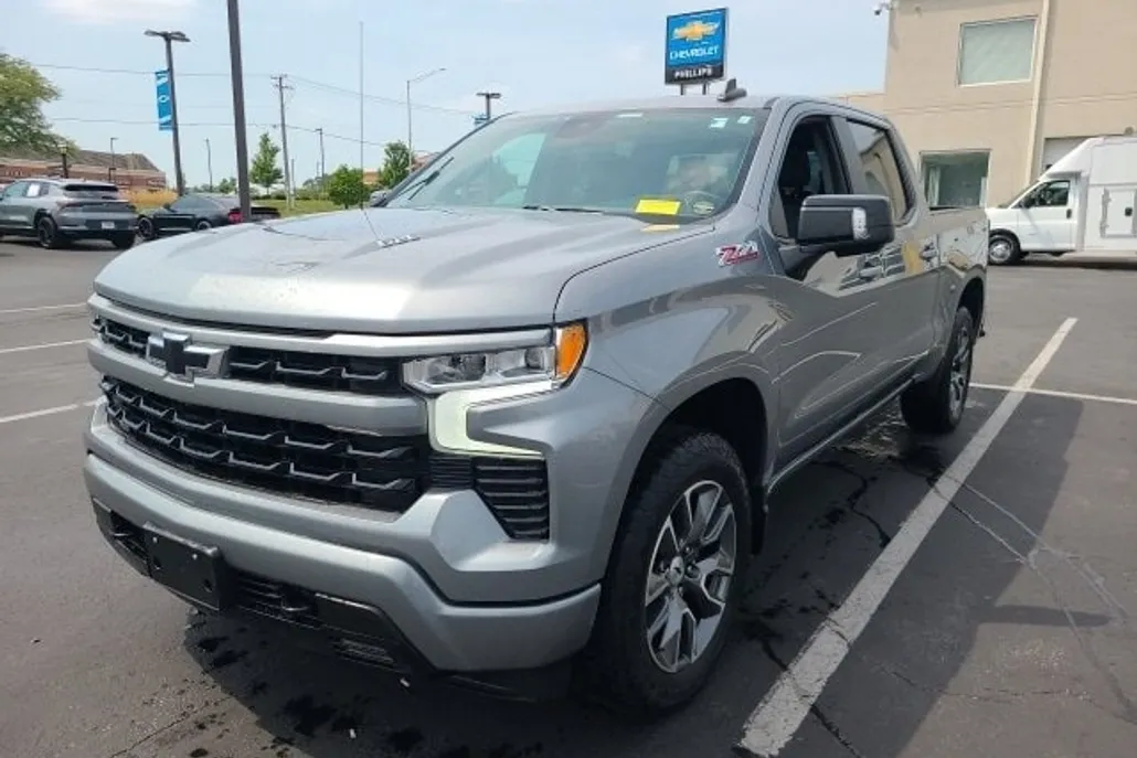 2023 Chevrolet Silverado 1500 RST photo 1