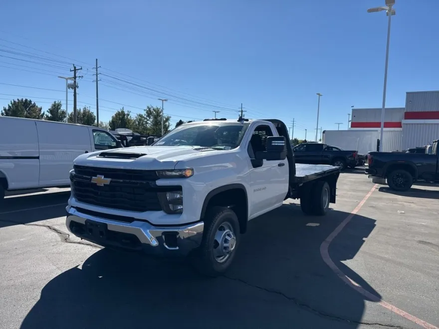 2025 Chevrolet Silverado 3500HD Work Truck photo 1