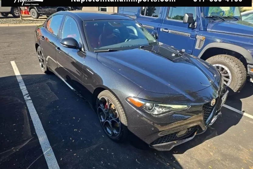 2022 Alfa Romeo Giulia Ti - VELOCE photo 1