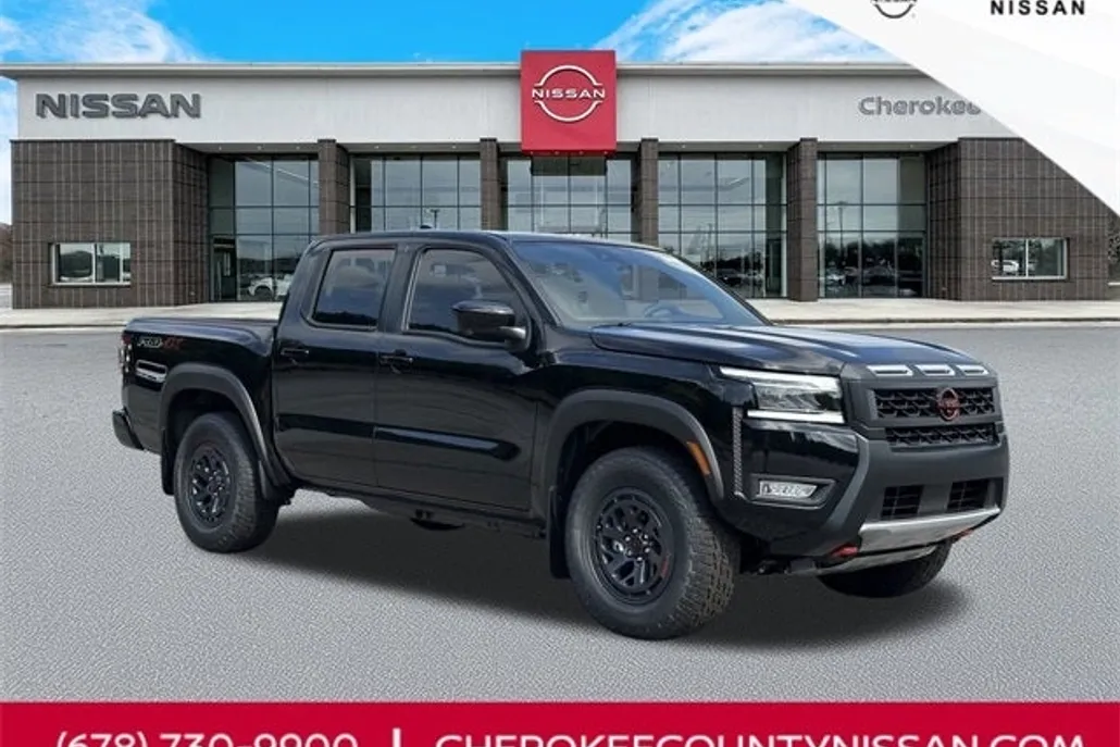 2025 Nissan Frontier PRO-4X photo 1