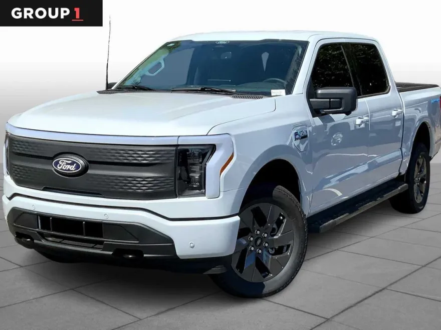 2025 Ford F-150 Lightning photo 1