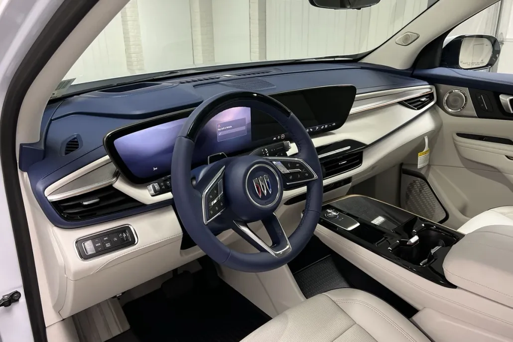 2026 Buick Enclave Avenir photo 1
