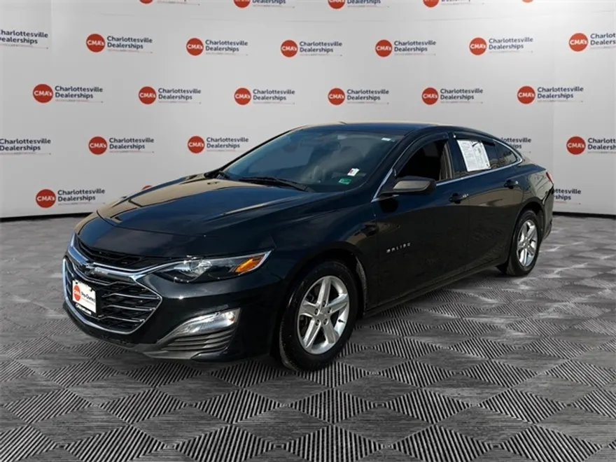 2022 Chevrolet Malibu LS photo 1