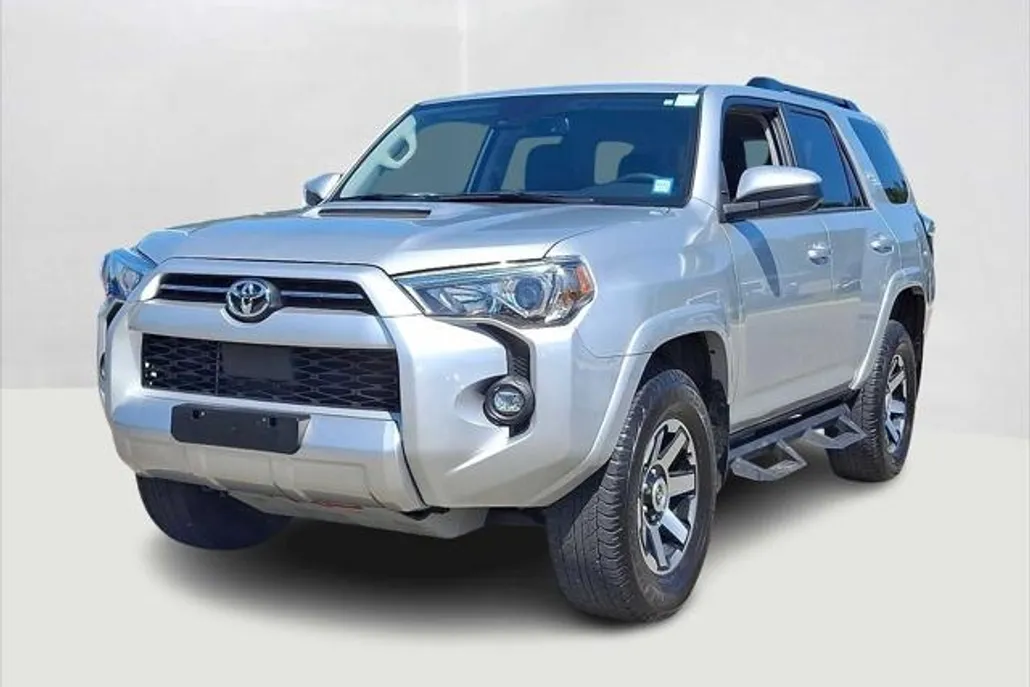 2023 Toyota 4Runner TRD Off-Road photo 1