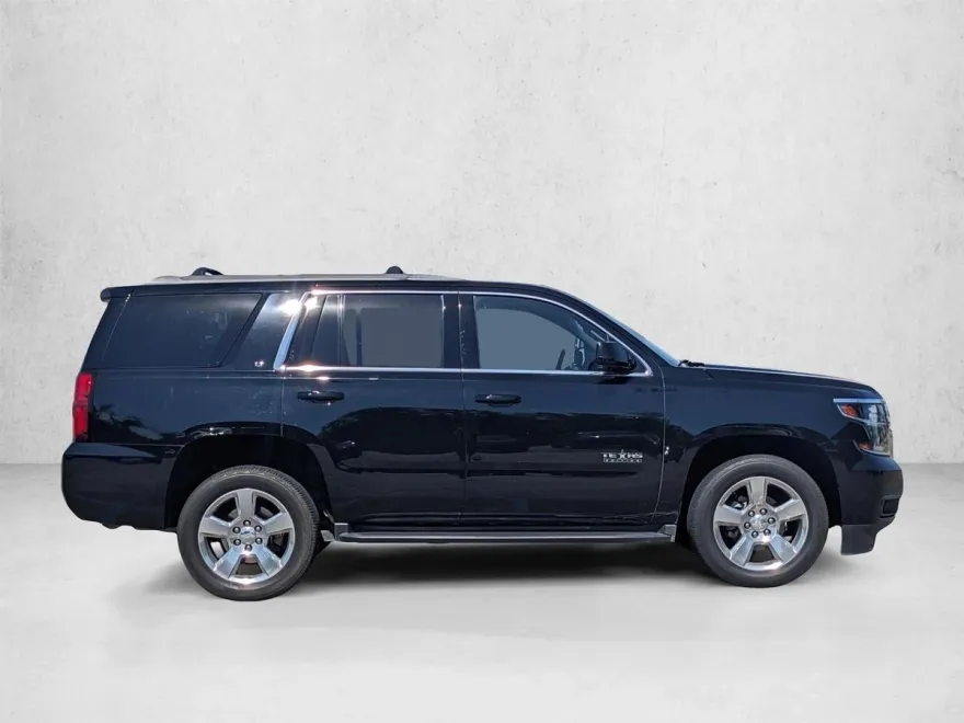 2018 Chevrolet Tahoe LT photo 1