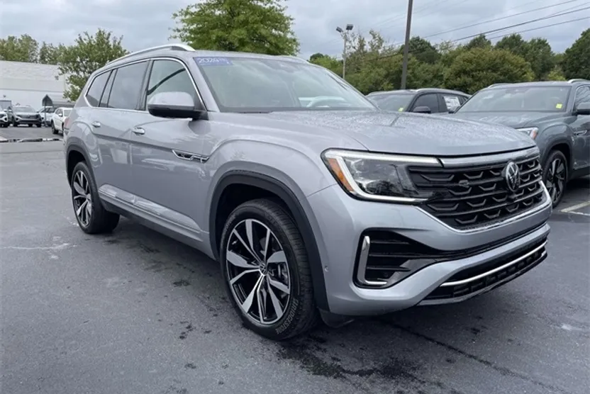 2024 Volkswagen Atlas SEL Premium R-Line photo 1