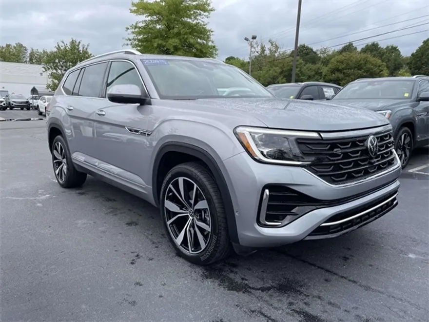 2024 Volkswagen Atlas SEL Premium R-Line photo 1